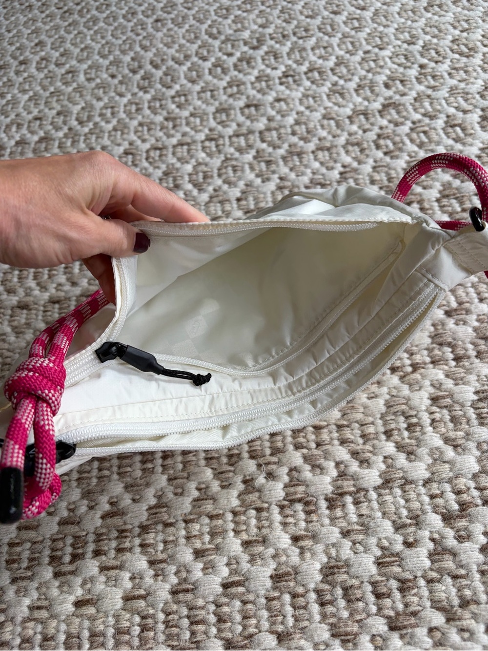 Vans White Crossbody Bag with Pink Paracord strap - Picture 3 of 4
